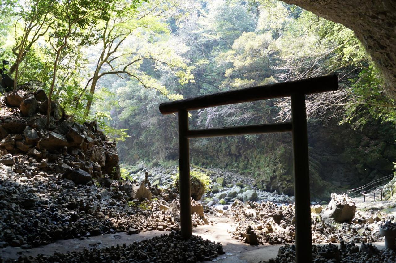 Kagura No Yakata Hotel Takachiho Exterior photo